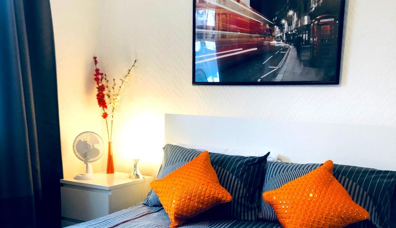 33Sm Dreams Unlimited Serviced Accommodation- Staines - Heathrow Stanwell Exteriör bild