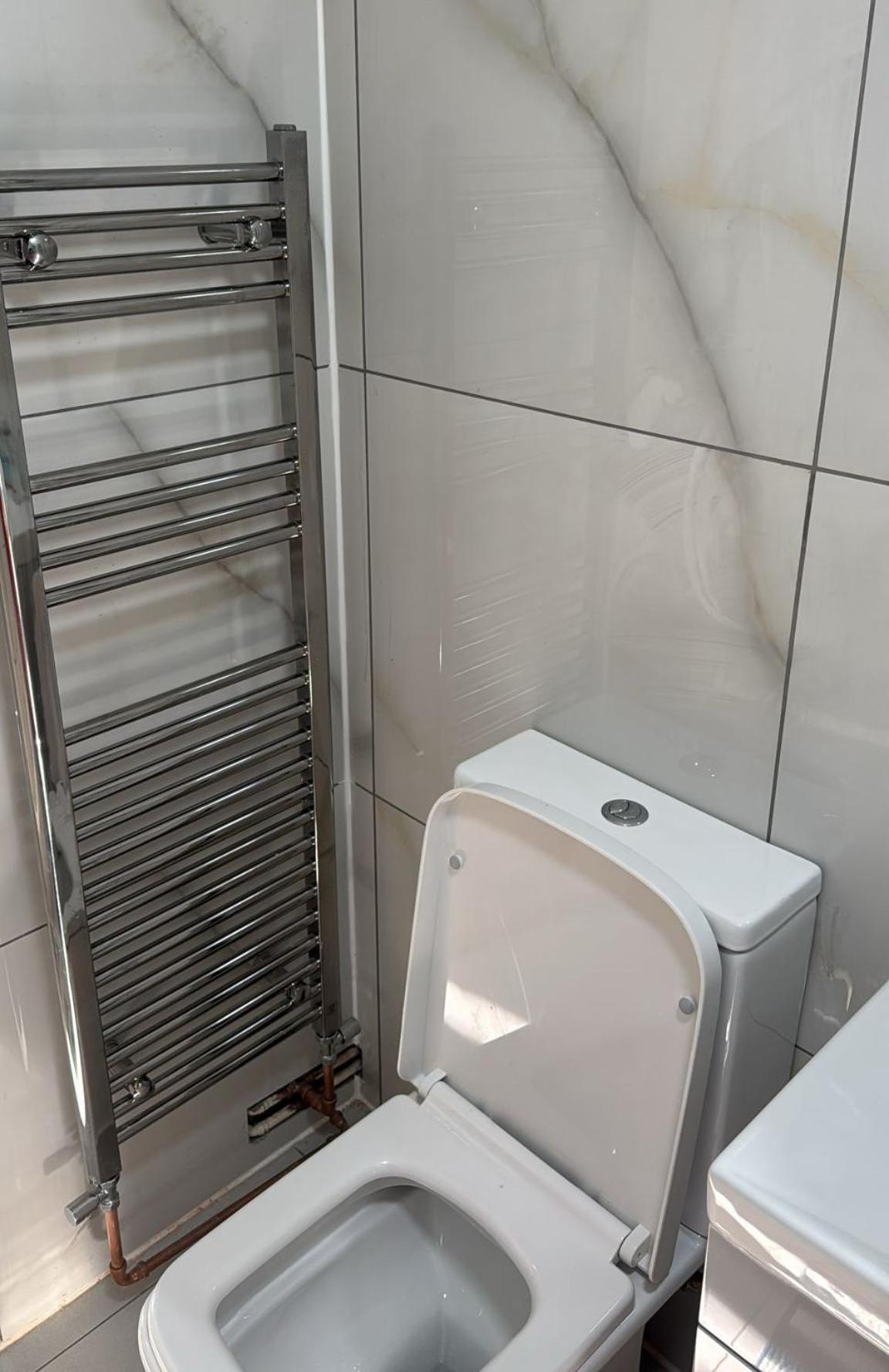 33Sm Dreams Unlimited Serviced Accommodation- Staines - Heathrow Stanwell Exteriör bild